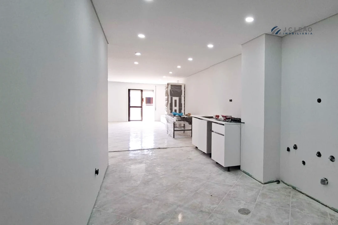 Apartamento T4 para Venda em Paredes Foto 7