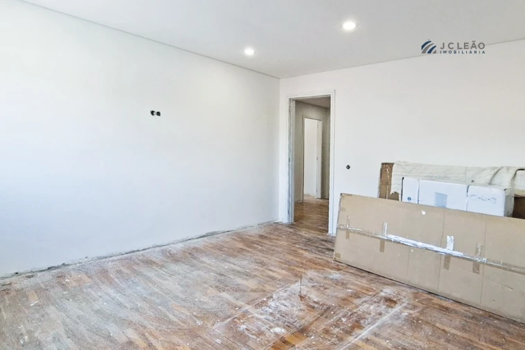 Apartamento T4 para Venda em Paredes Foto 40