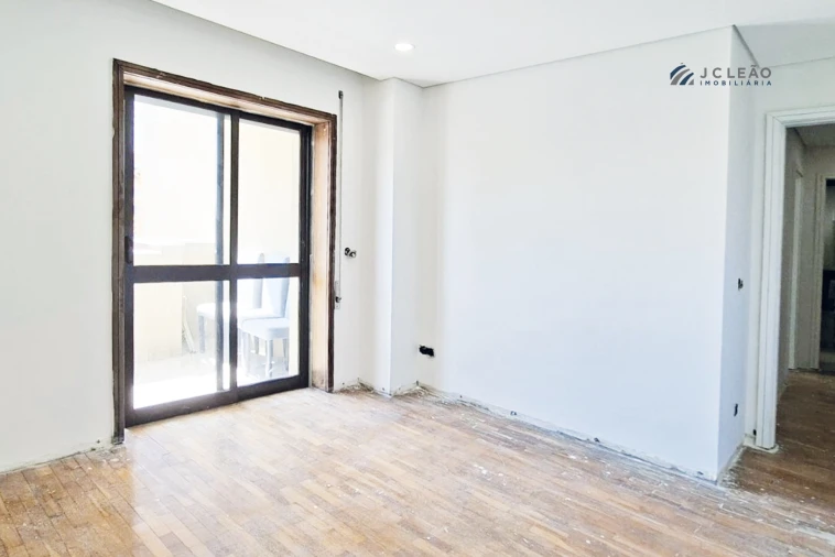 Apartamento T4 para Venda em Paredes Foto 28