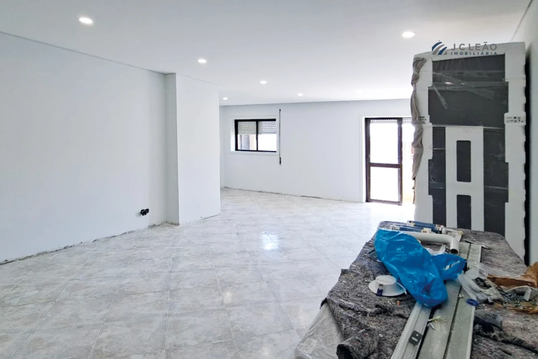 Apartamento T4 para Venda em Paredes Foto 6