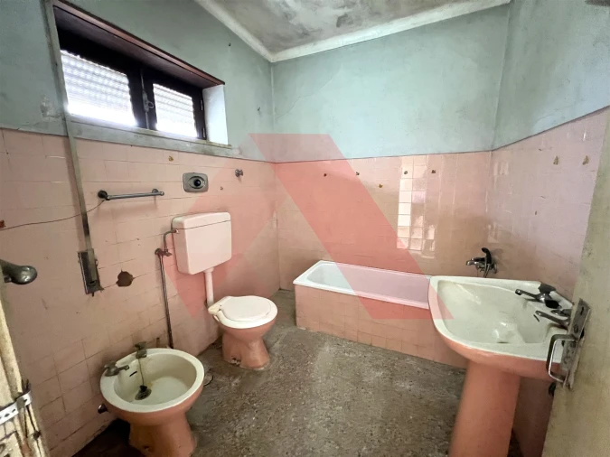 Moradia T3 para Venda em Covas e Vila Nova de Oliveirinha Foto 10