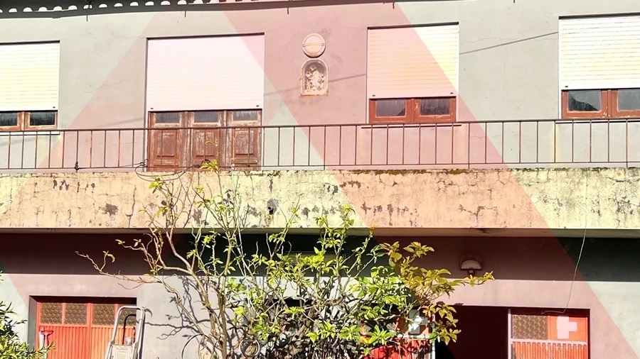 Moradia T3 para Venda em Covas e Vila Nova de Oliveirinha