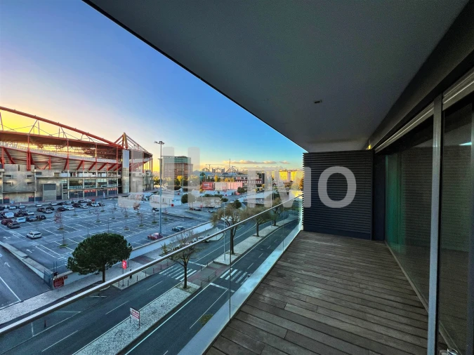 Apartamento T2 para Arrendamento em São Domingos de Benfica Foto 9