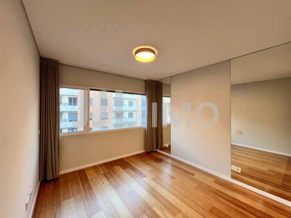 Apartamento T2 para Arrendamento em São Domingos de Benfica Foto 18