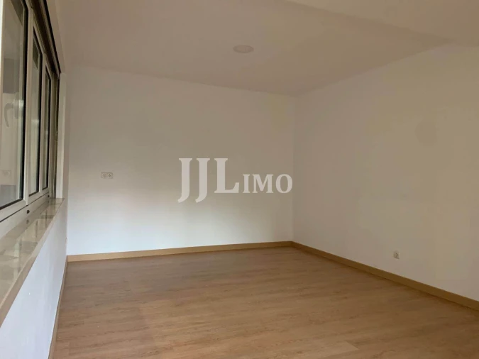 Moradia T2 para Arrendamento em Olivais Foto 10