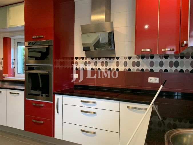 Moradia T2 para Arrendamento em Olivais Foto 3