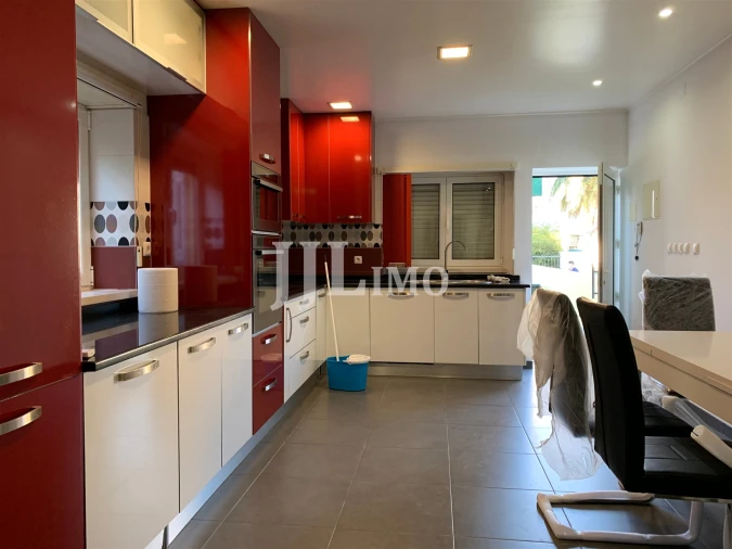 Moradia T2 para Arrendamento em Olivais Foto 5