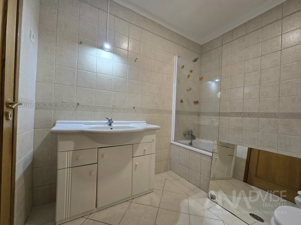 Apartamento T3 para Arrendamento em Viseu Foto 15