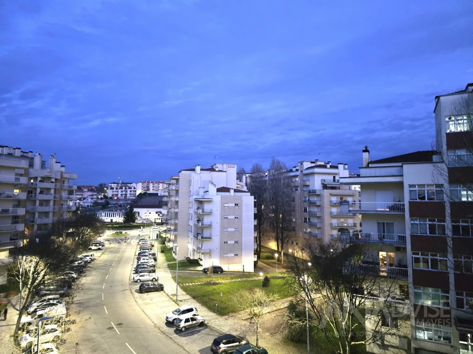 Apartamento T3 para Arrendamento em Viseu Foto 23