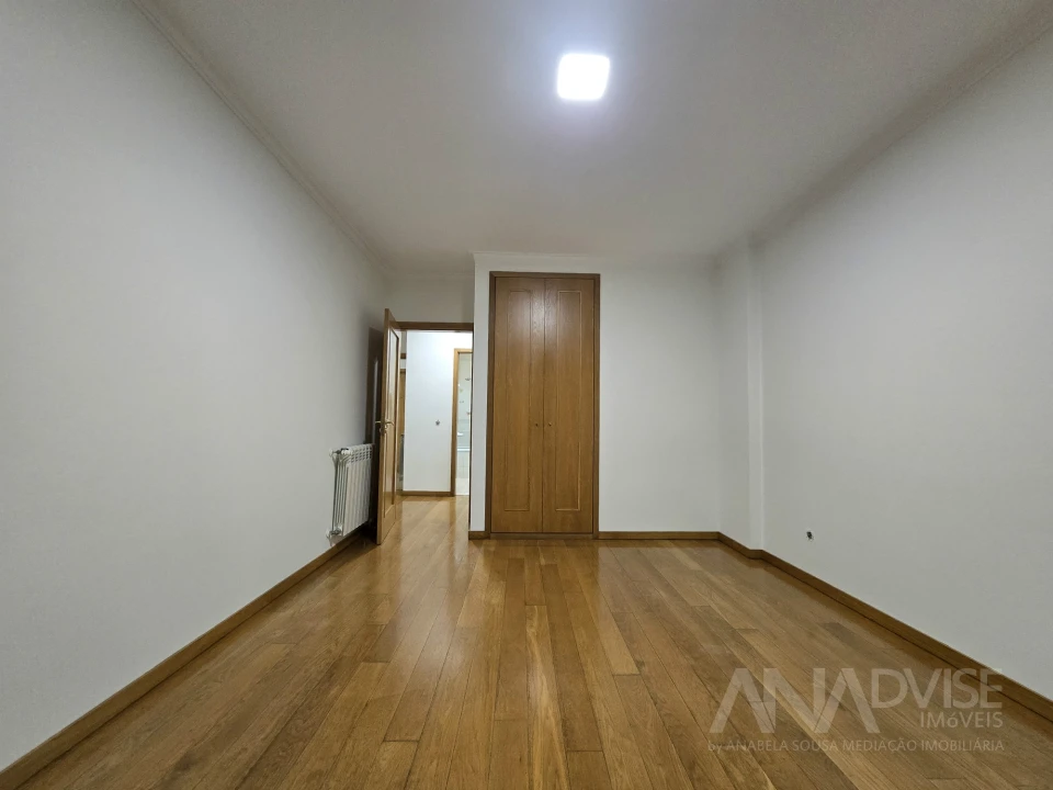Apartamento T3 para Arrendamento em Viseu Foto 17