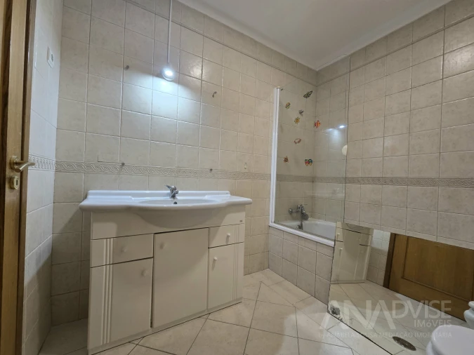 Apartamento T3 para Arrendamento em Viseu Foto 15