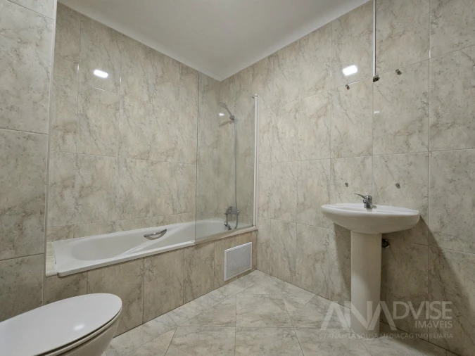 Apartamento T3 para Arrendamento em Viseu Foto 18