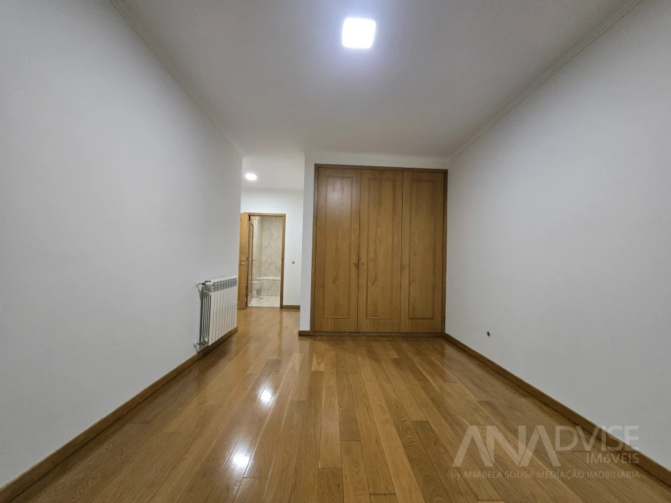 Apartamento T3 para Arrendamento em Viseu Foto 21