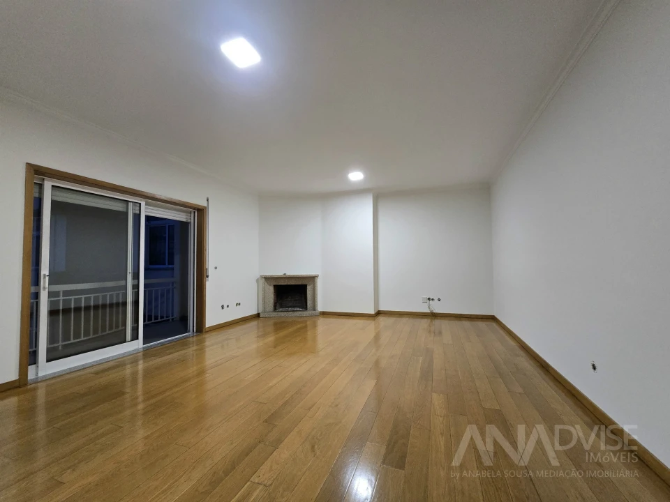 Apartamento T3 para Arrendamento em Viseu Foto 1