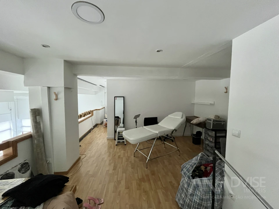 Loja para Arrendamento em Viseu Foto 11