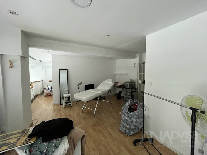 Loja para Arrendamento em Viseu Foto 10