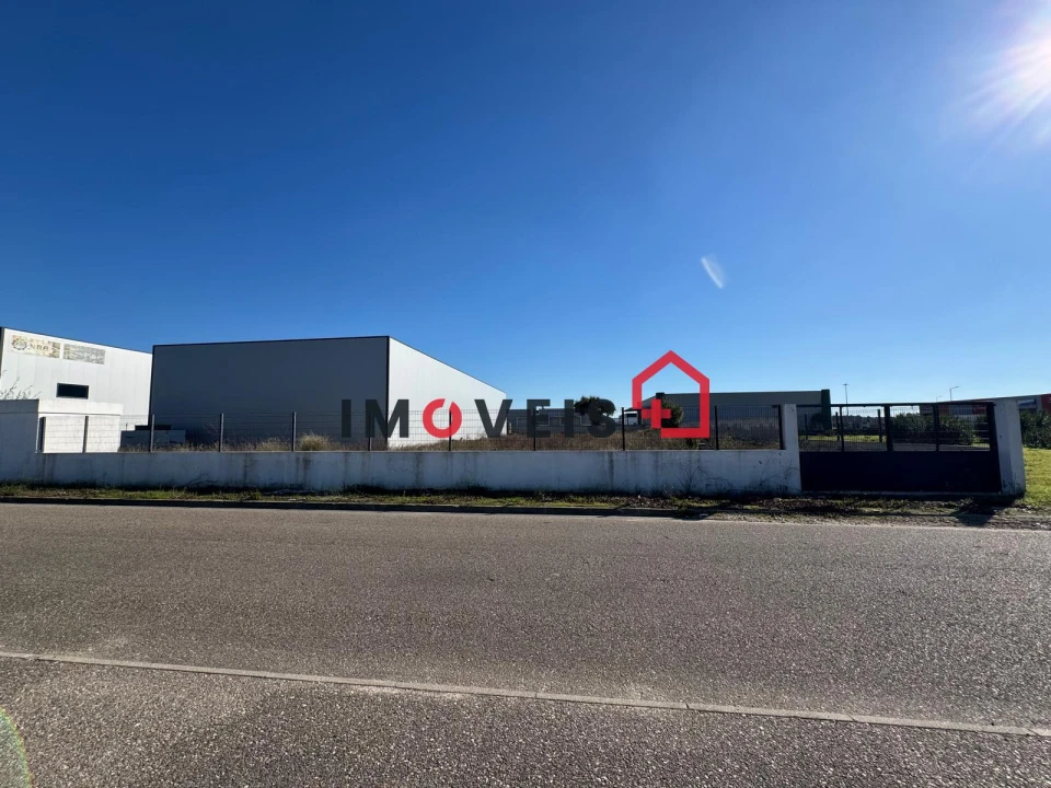 Armazém para Venda em Almeirim Foto 2