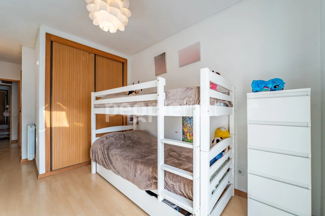 Apartamento T2 para Venda em Vilar de Andorinho Foto 13