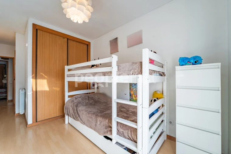 Apartamento T2 para Venda em Vilar de Andorinho Foto 13