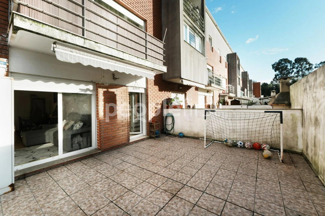 Apartamento T2 para Venda em Vilar de Andorinho Foto 19