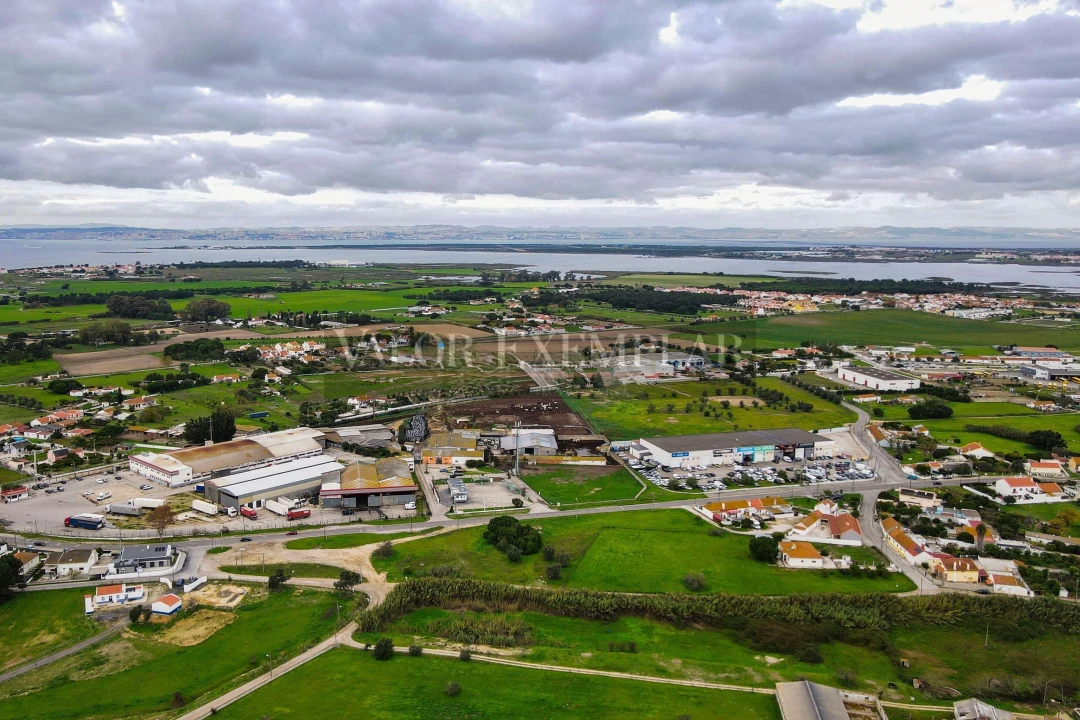 Terreno para Venda em Moita Foto 1