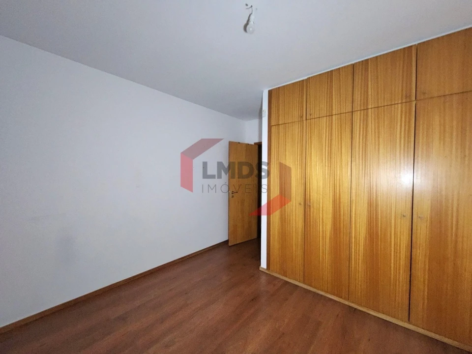 Apartamento T2 para Venda em Oliveira do Douro Foto 18