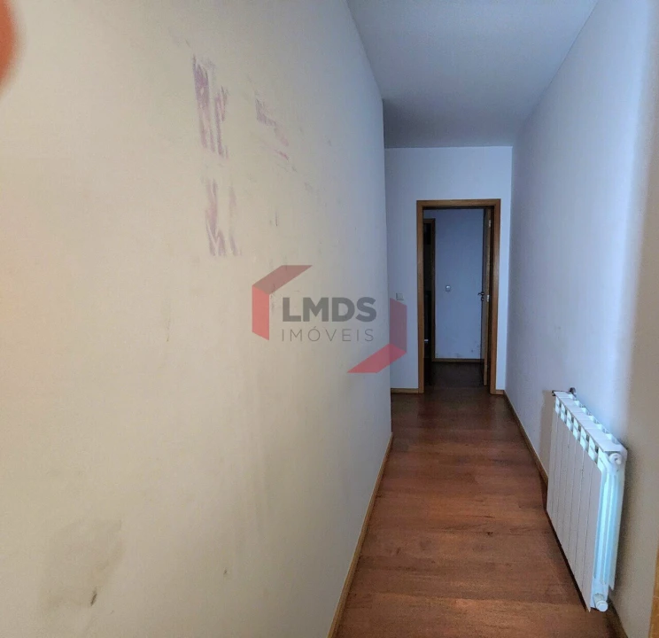Apartamento T2 para Venda em Oliveira do Douro Foto 10