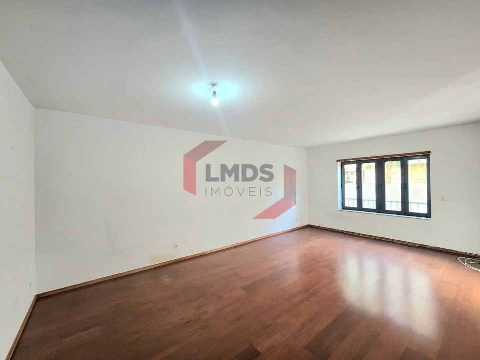 Apartamento T2 para Venda em Oliveira do Douro Foto 1