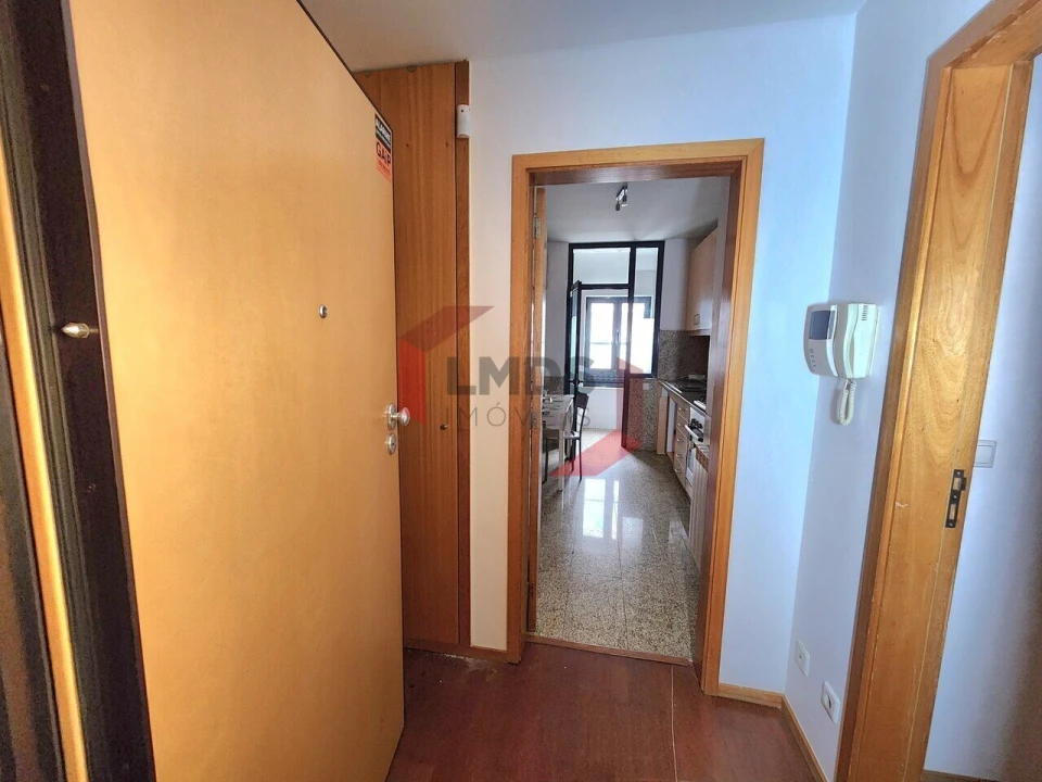 Apartamento T2 para Venda em Oliveira do Douro Foto 4