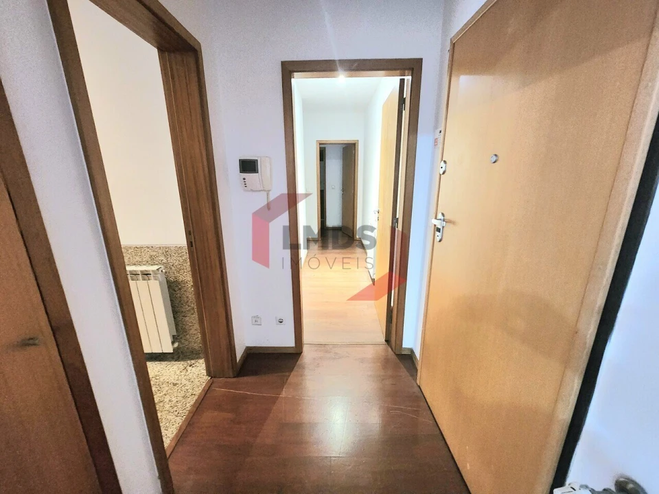 Apartamento T2 para Venda em Oliveira do Douro Foto 5