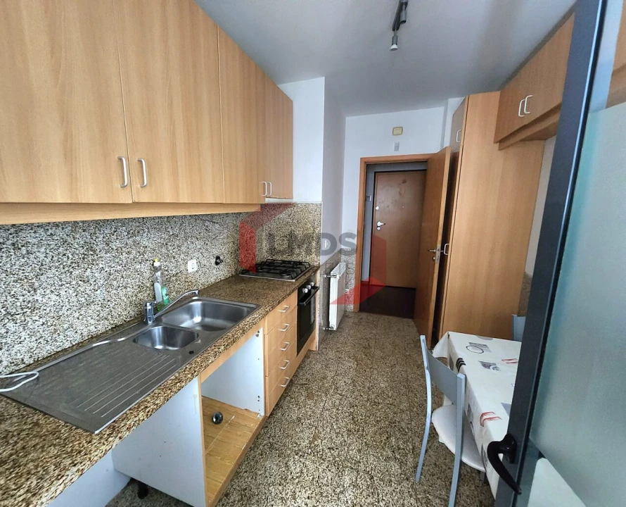 Apartamento T2 para Venda em Oliveira do Douro Foto 8