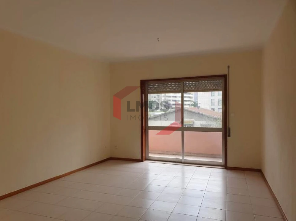 Apartamento T3 para Venda em São Mamede de Infesta e Senhora da Hora Foto 3