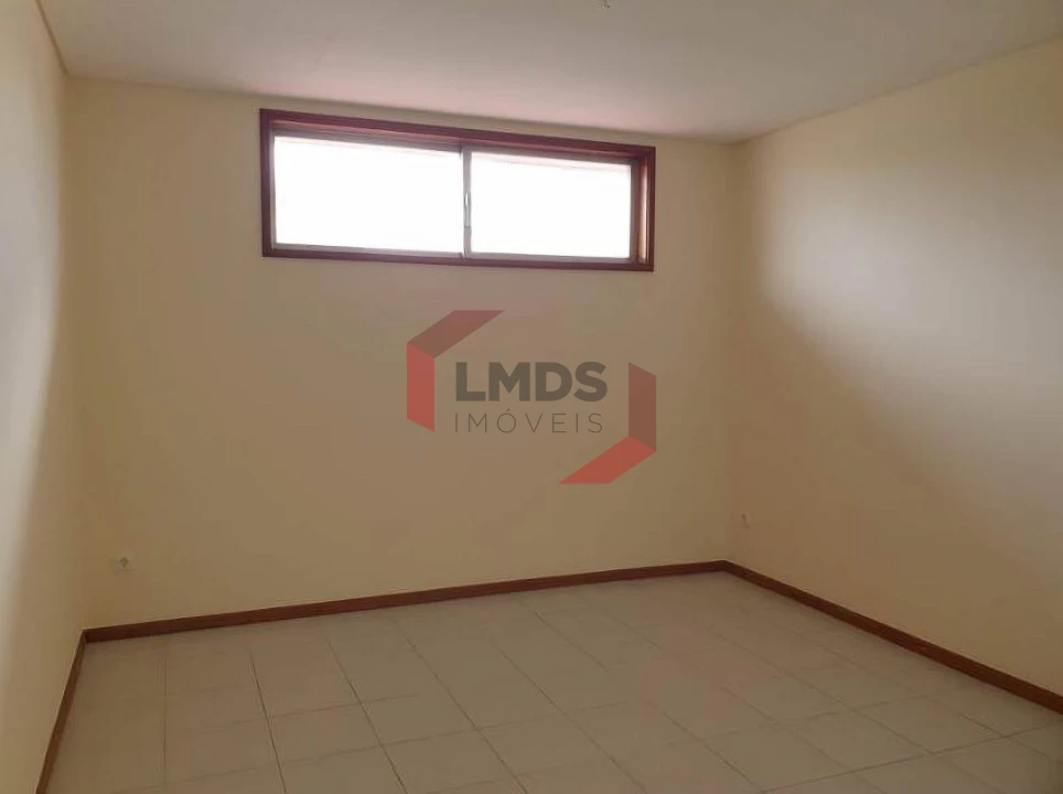 Apartamento T3 para Venda em São Mamede de Infesta e Senhora da Hora Foto 12