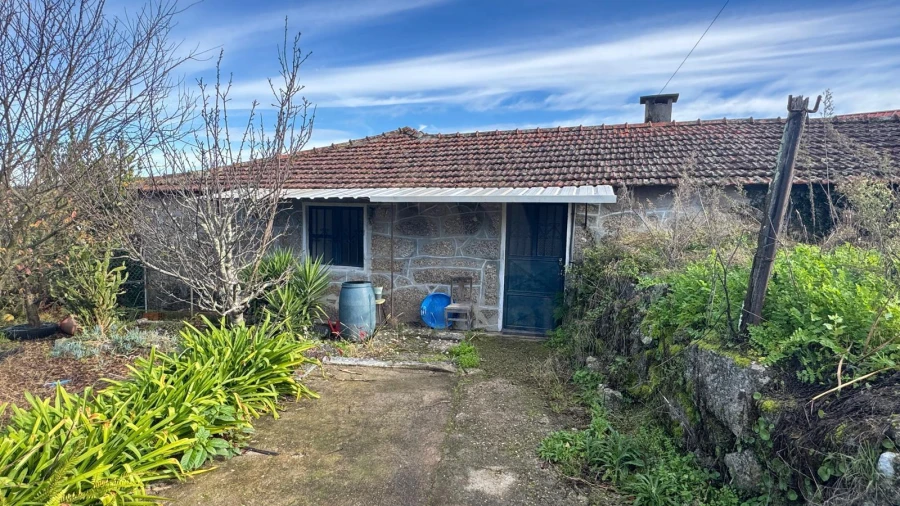 Moradia T3 para Venda em Vilarinho Foto 1