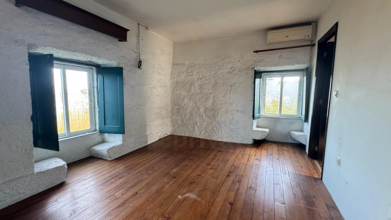 Moradia T3 para Venda em Vilarinho Foto 6