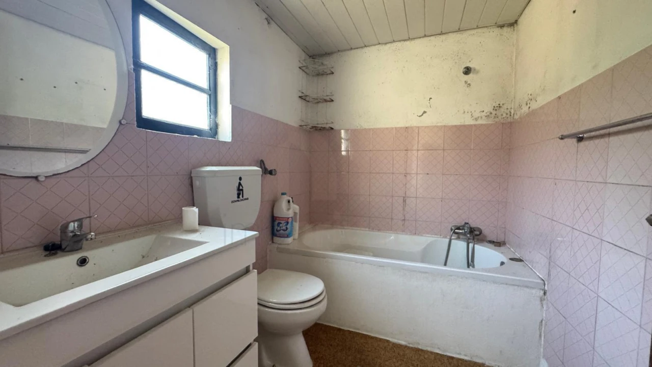 Moradia T3 para Venda em Vilarinho Foto 11