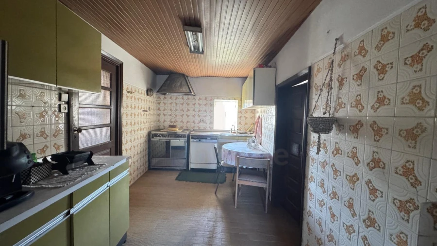 Moradia T6 para Venda em Vilarinho Foto 3