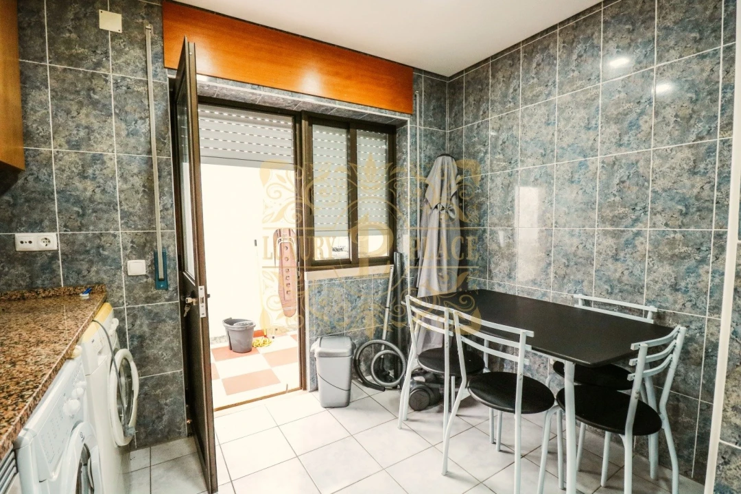 Apartamento T2 para Venda em Sesimbra (Castelo) Foto 5