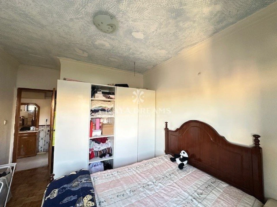 Apartamento T2 para Venda em Odivelas Foto 13