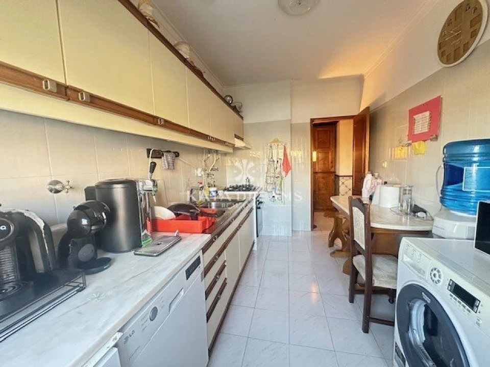 Apartamento T2 para Venda em Odivelas Foto 7