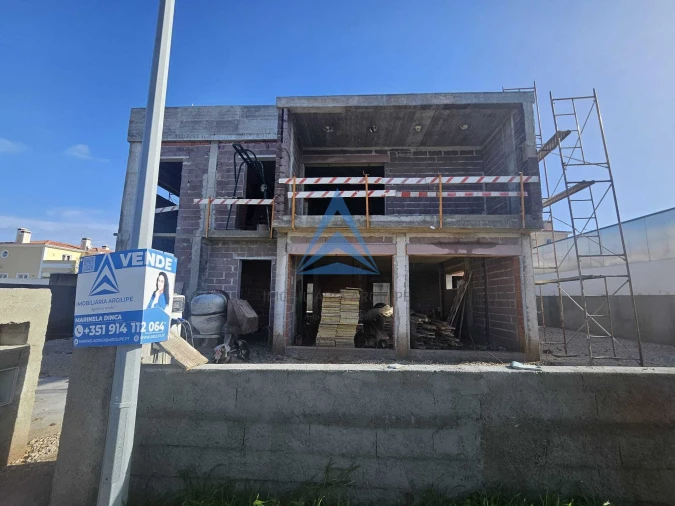 Moradia T5 para Venda em Tornada e Salir do Porto Foto 8