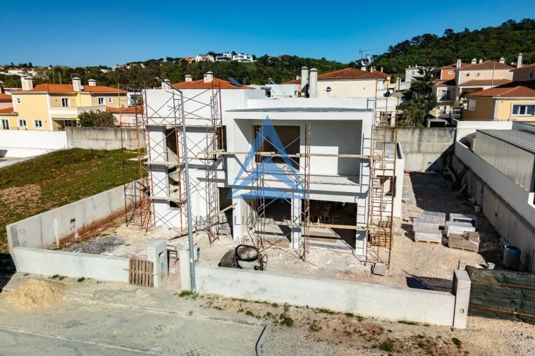 Moradia T5 para Venda em Tornada e Salir do Porto Foto 5