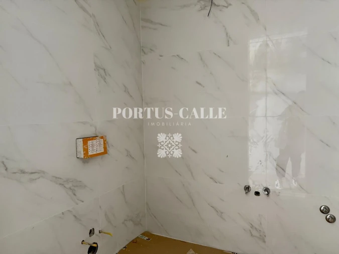 Apartamento T2 para Venda em Mafamude e Vilar do Paraíso Foto 19