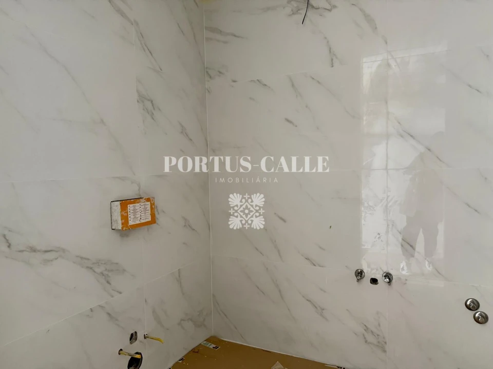 Apartamento T2 para Venda em Mafamude e Vilar do Paraíso Foto 19