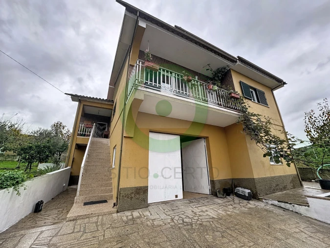 Moradia T4 para Venda em São Pedro de Agostem Foto 1