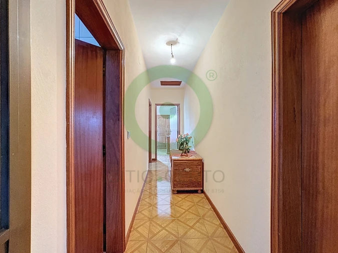 Moradia T5 para Venda em Santiago de Ribeira de Alhariz Foto 8