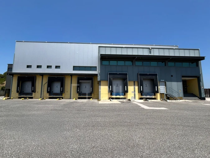 Armazém para Arrendamento em Azambuja Foto 2