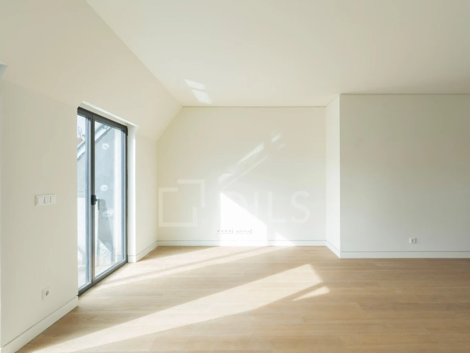 Apartamento T3 para Venda em Santo António Foto 16