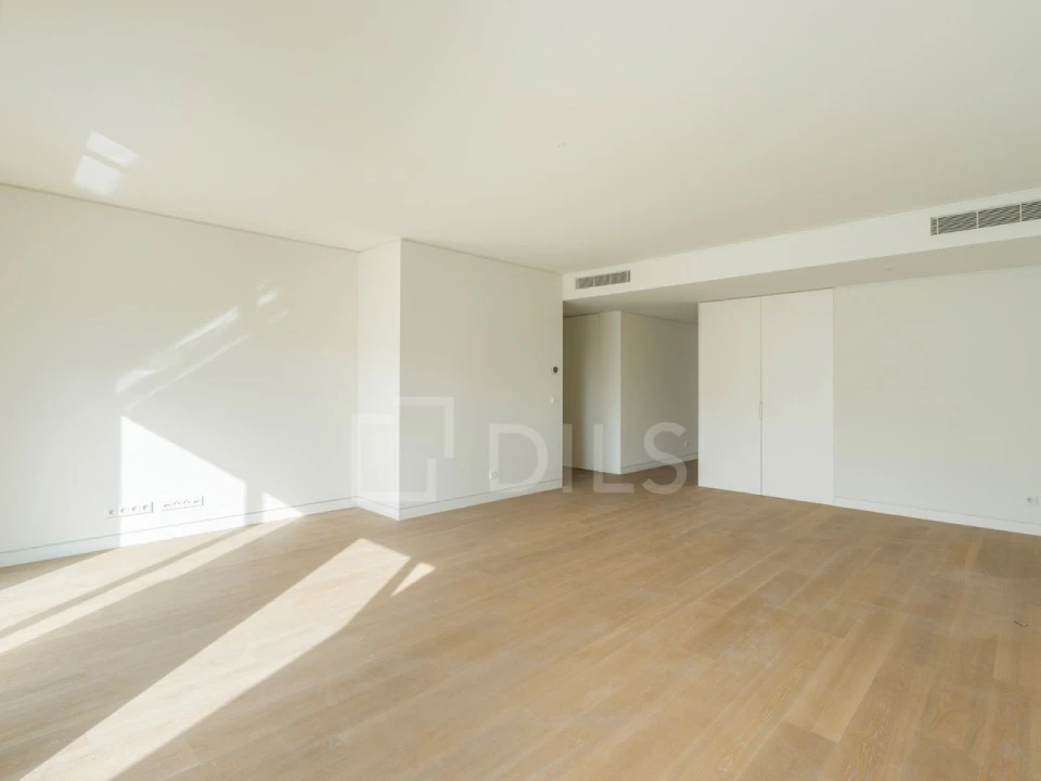 Apartamento T3 para Venda em Santo António Foto 17