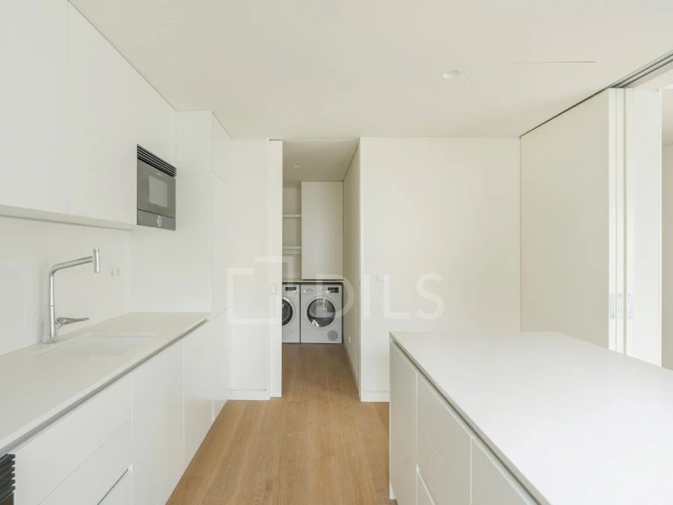 Apartamento T3 para Venda em Santo António Foto 6